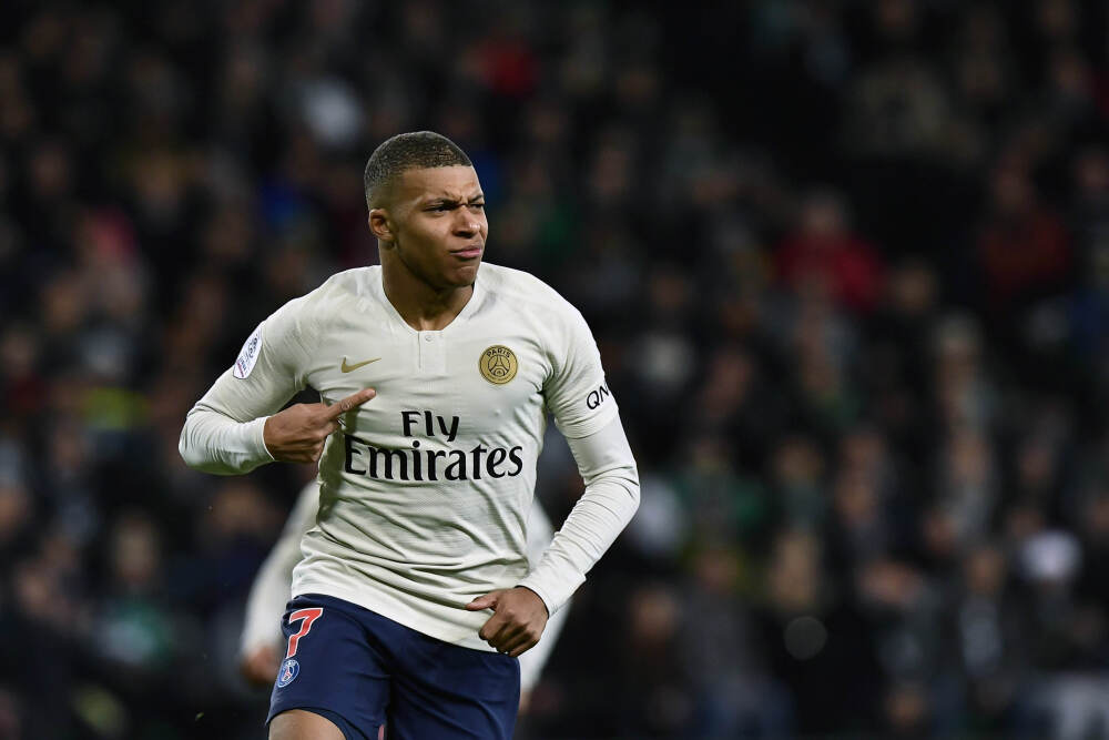 每体：只有欧洲顶级俱乐部提供主力位置，特狮离队才有可能